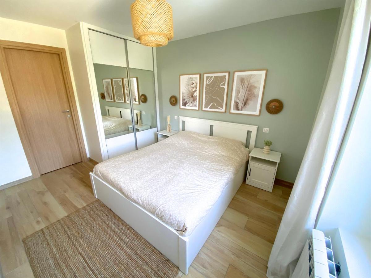 T2 Neuf, Parking & Garage Prive, Proche Centre Holiday home *